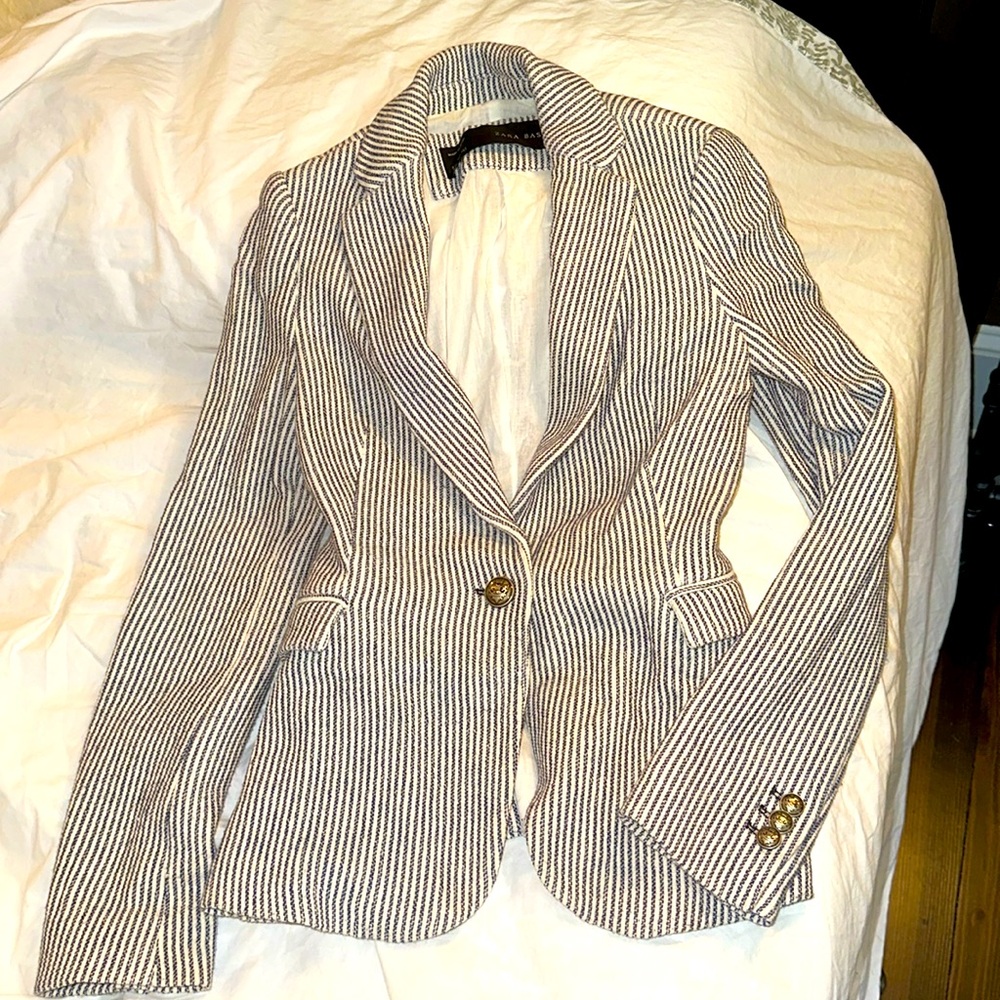 Beautiful off-white and navy pinstriped blazer